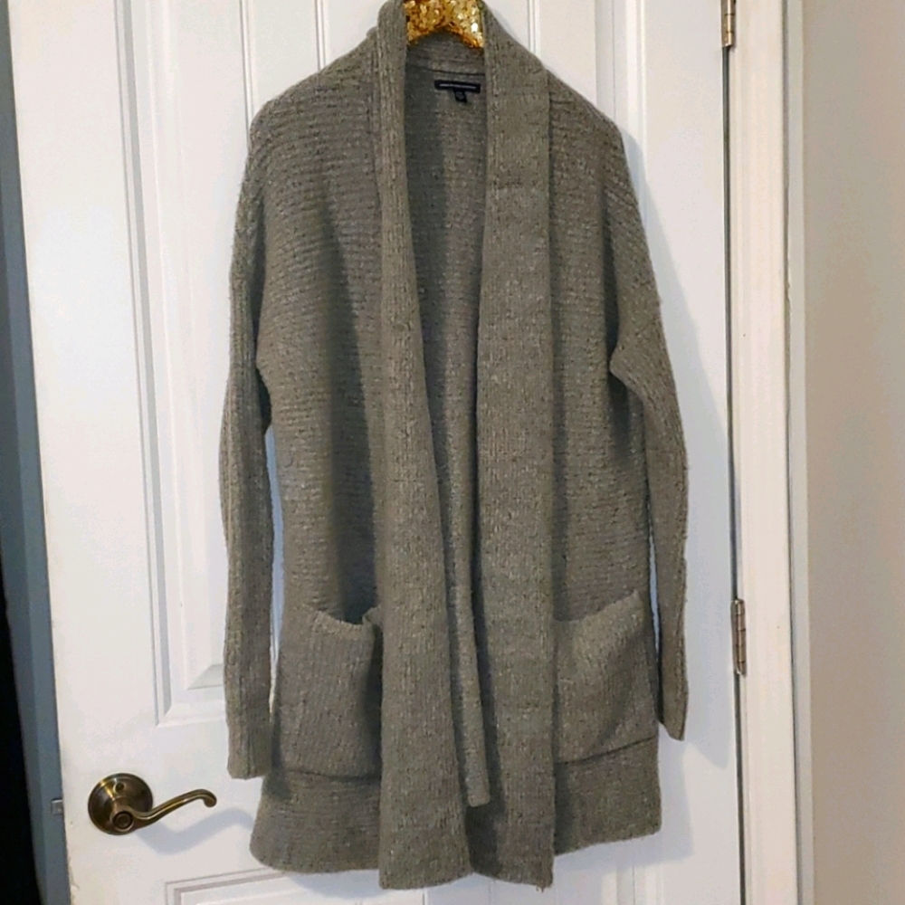 Grey Medium American Eagle cardigan